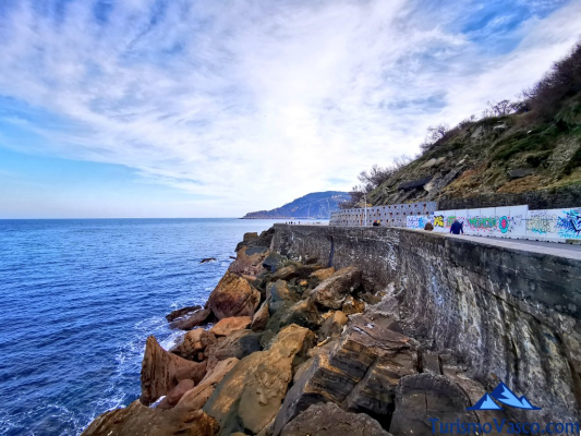 El Paseo Nuevo: Panorámicas y Mar Bravo